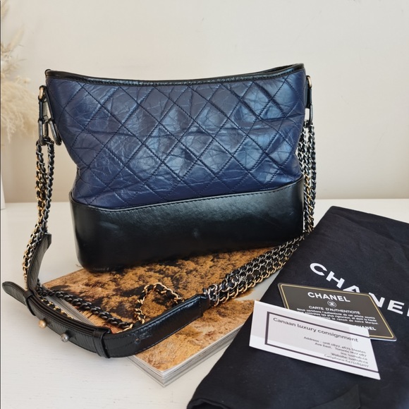 Chanel Gabrielle Bag medium Blue & Black - Picture 2 of 9